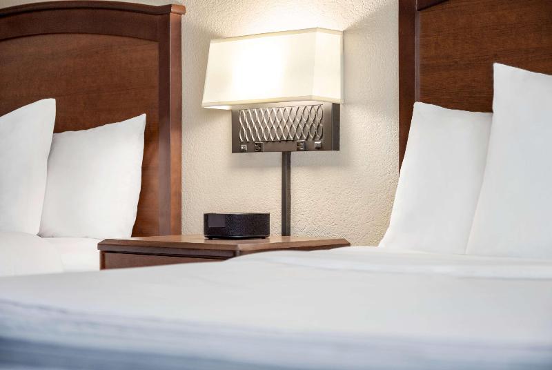 Americinn By Wyndham Roseau image