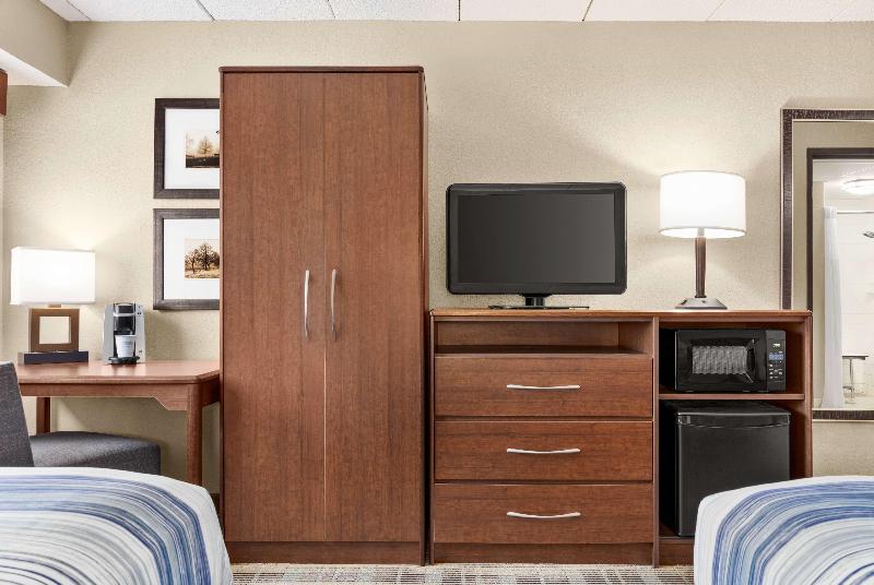 Americinn By Wyndham Roseau image