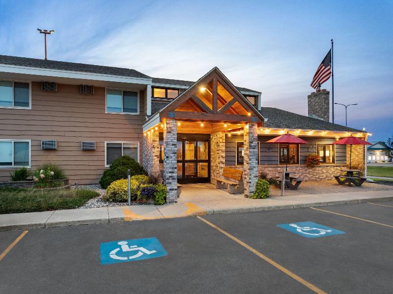 Americinn By Wyndham Roseau image 3