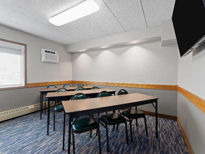Americinn By Wyndham Roseau image