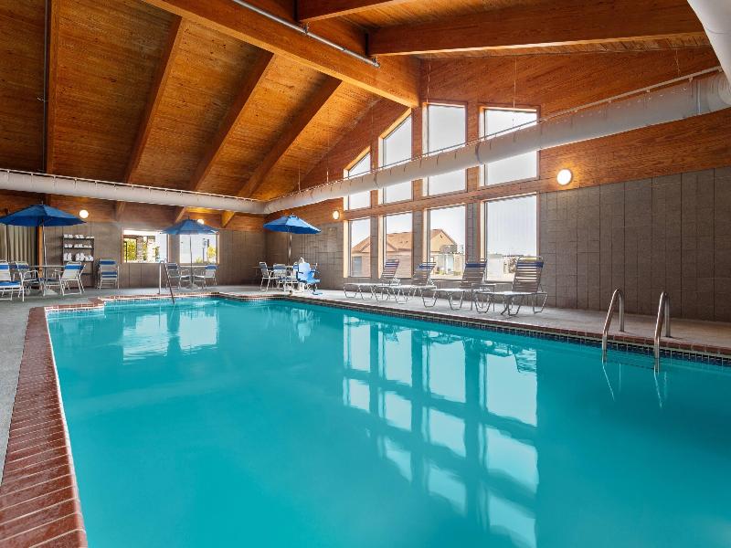 Americinn By Wyndham Roseau image