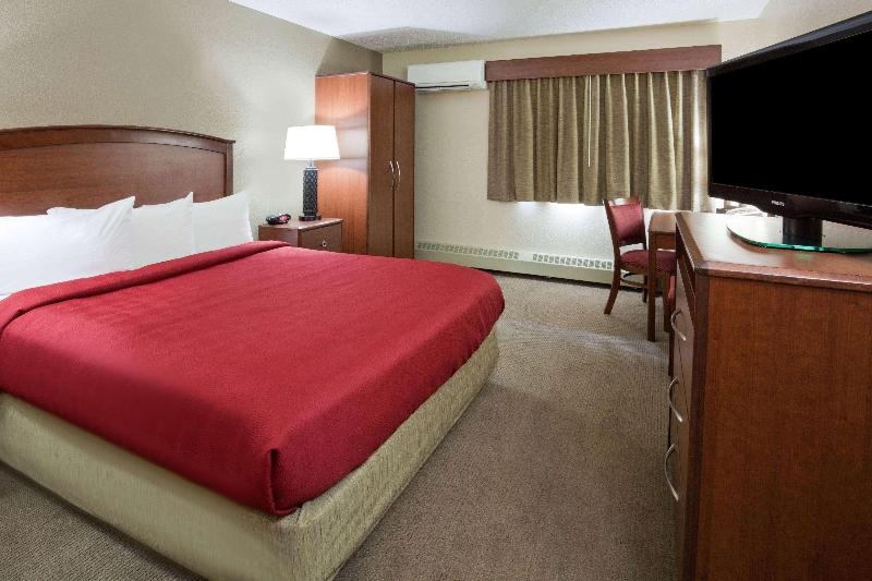 Americinn By Wyndham Roseau image