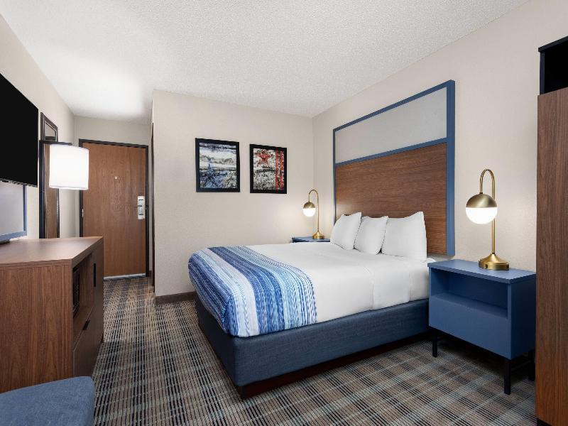 Americinn By Wyndham Roseau image