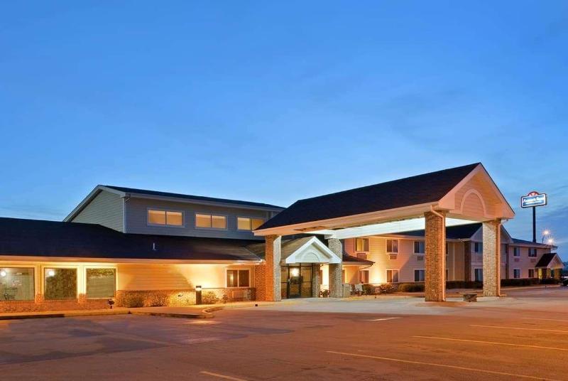 AmericInn by Wyndham Iron River image