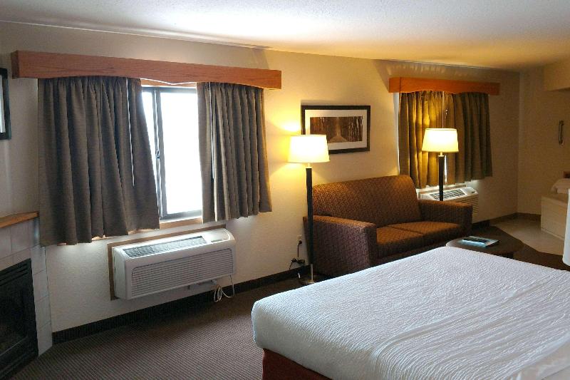 AmericInn by Wyndham Iron River image