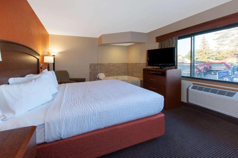 AmericInn by Wyndham Iron River image