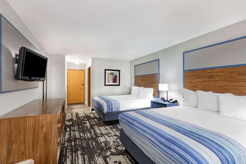 AmericInn by Wyndham Pella image