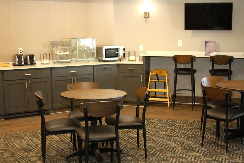 AmericInn by Wyndham Wadena image 1