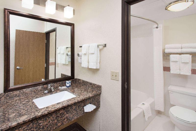 Americinn By Wyndham Grundy Center image