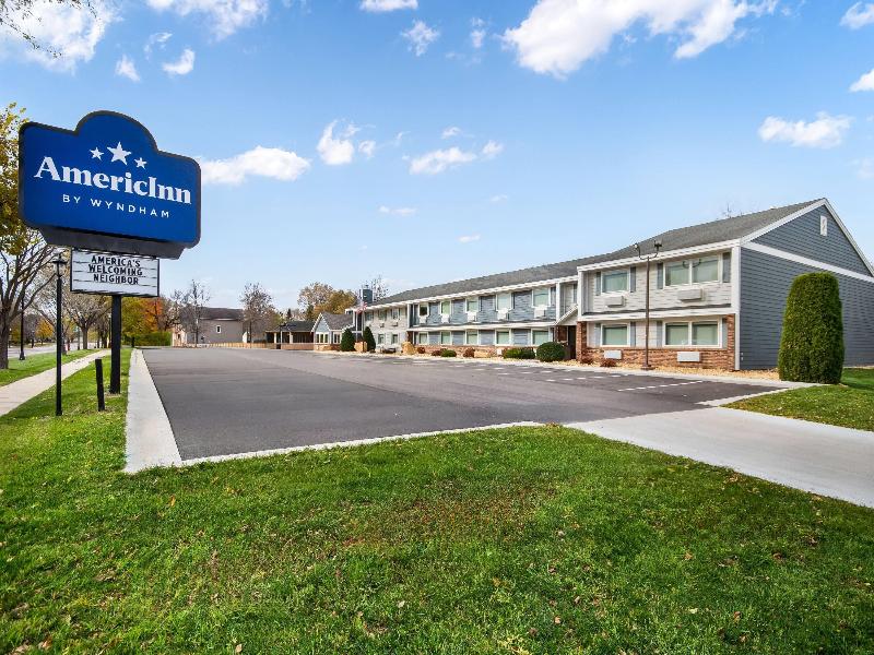 AmericInn by Wyndham St. Peter image