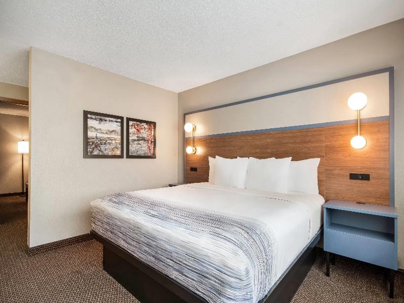 AmericInn by Wyndham St. Peter image