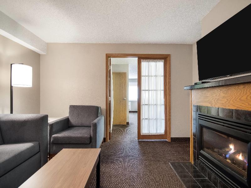 AmericInn by Wyndham St. Peter image