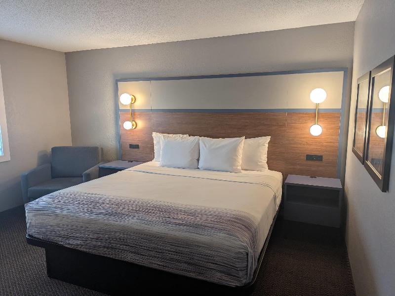 AmericInn by Wyndham St. Peter image