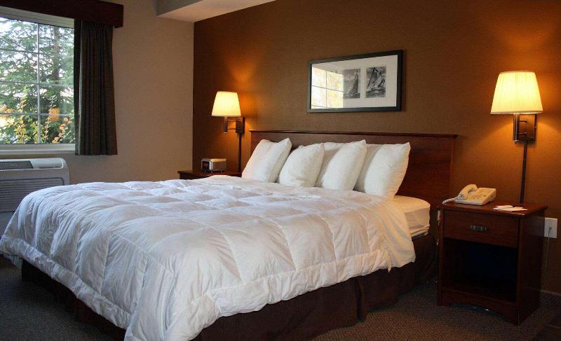 Americinn By Wyndham Charlevoix image