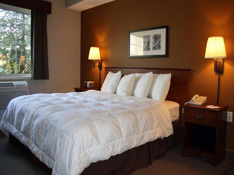 AmericInn by Wyndham Charlevoix image