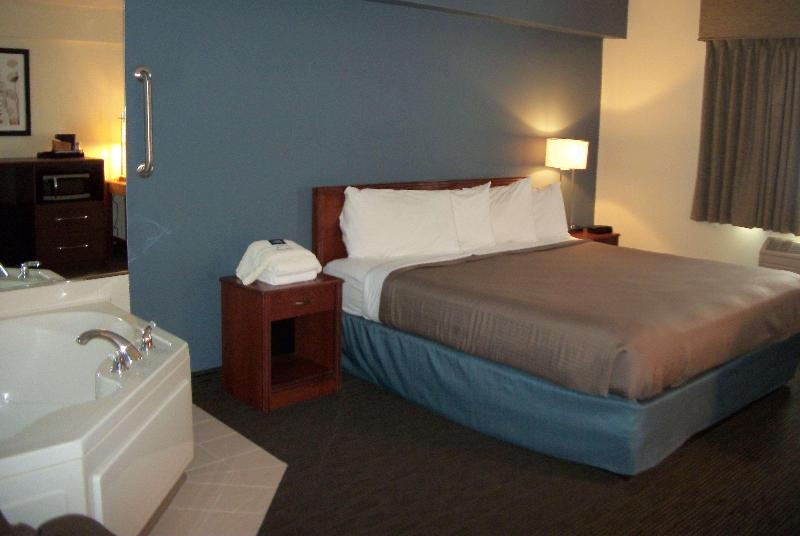 Americinn By Wyndham Beulah image