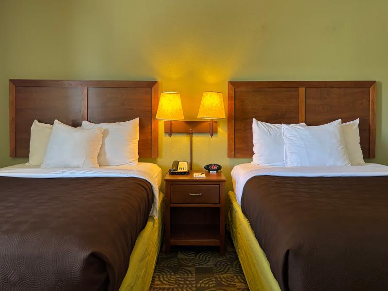 AmericInn by Wyndham Kewanee image