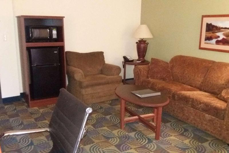AmericInn by Wyndham Kewanee image