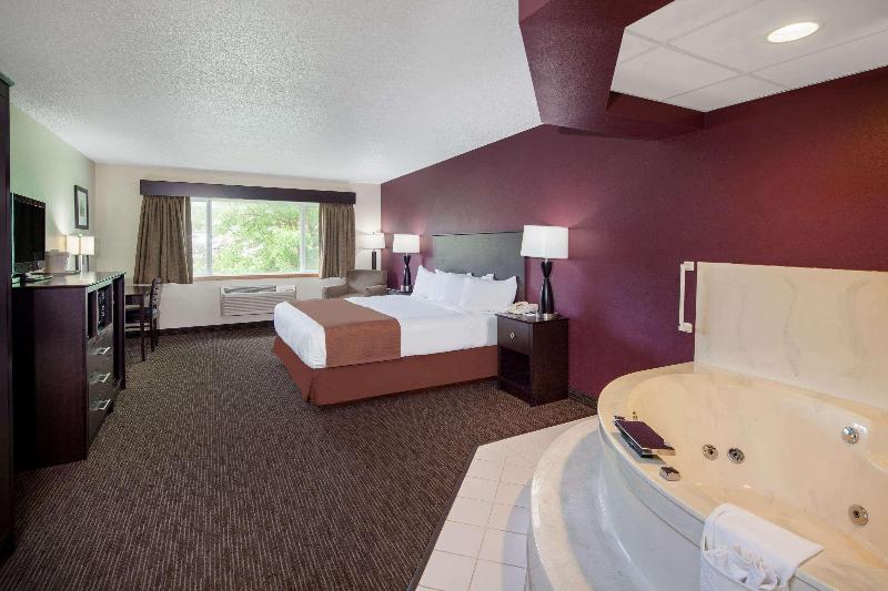 AmericInn by Wyndham Northfield image