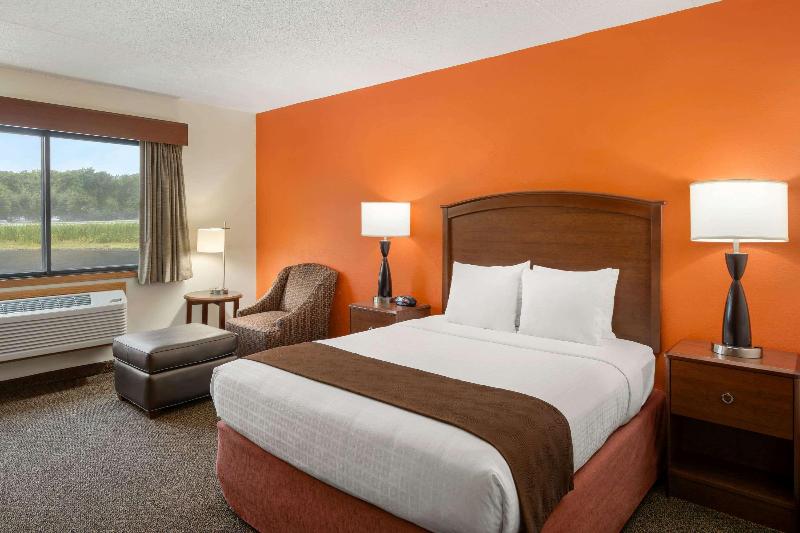 AmericInn by Wyndham Virginia image