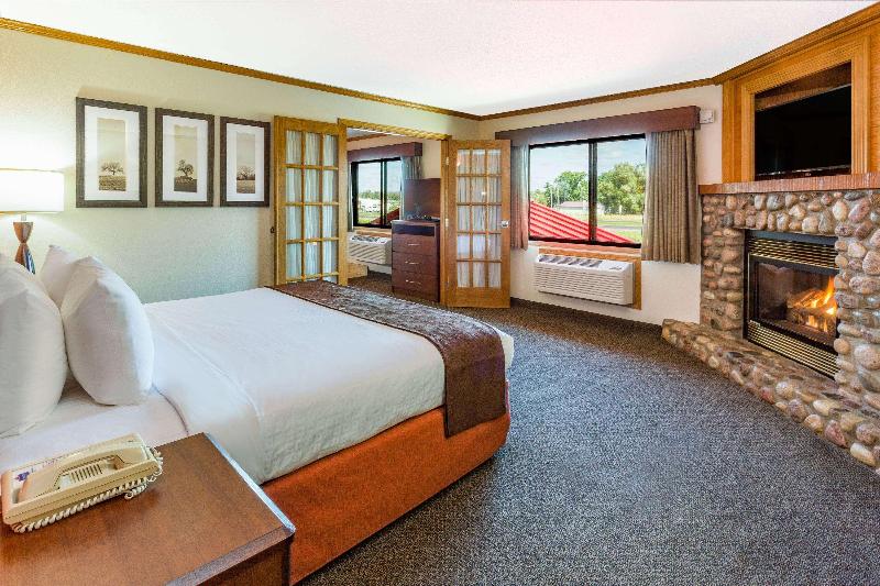 AmericInn by Wyndham Virginia image