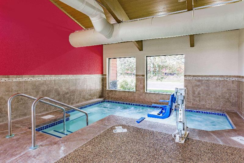 AmericInn by Wyndham Virginia image