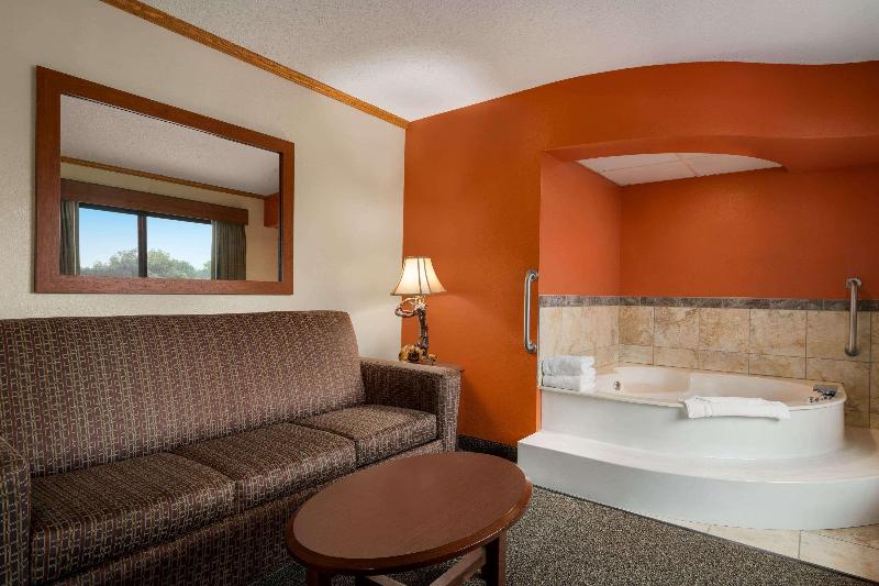 AmericInn by Wyndham Virginia image