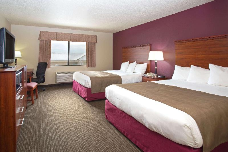 Americinn By Wyndham New London image