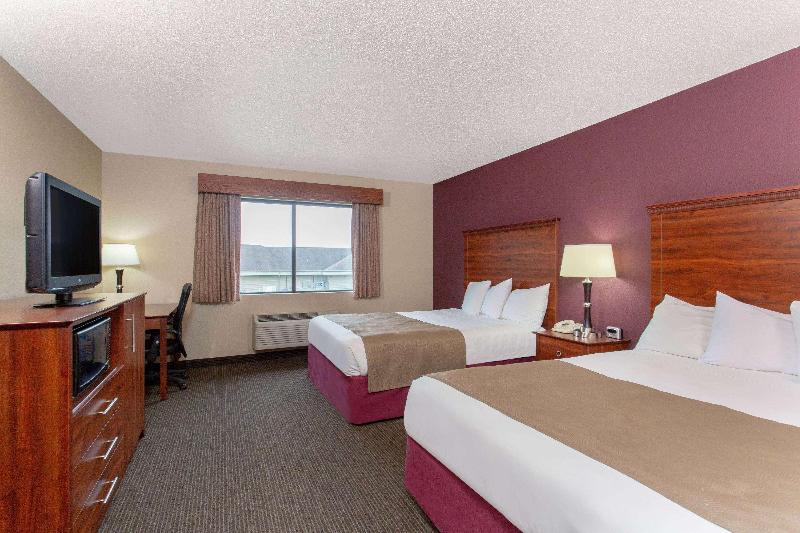 Americinn By Wyndham New London image