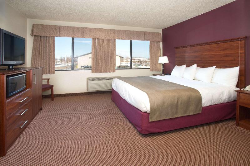 Americinn By Wyndham New London image