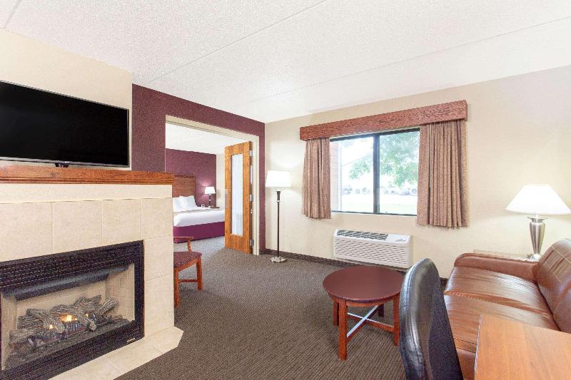 Americinn By Wyndham New London image 7