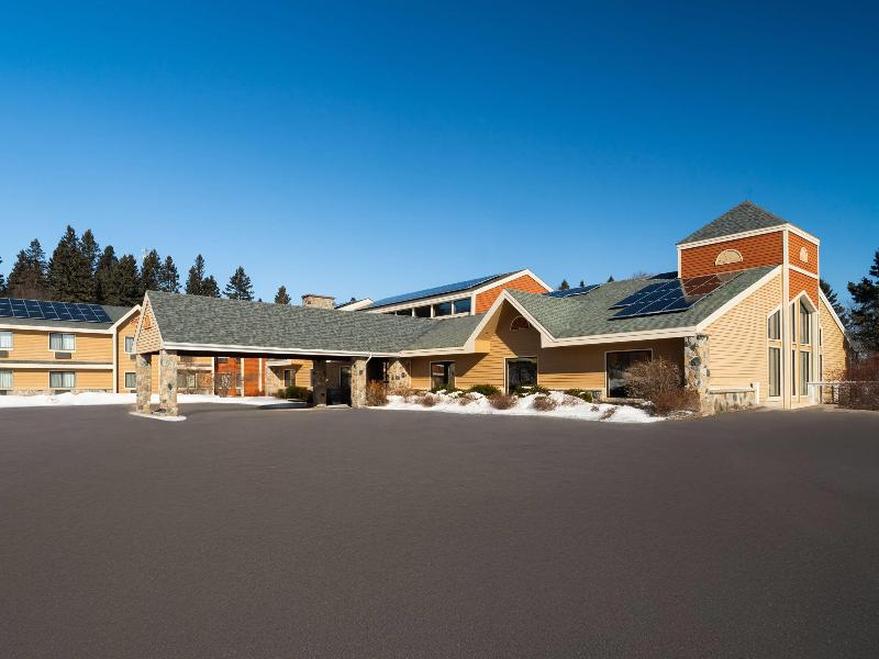 AmericInn by Wyndham Tofte Near Lake Superior