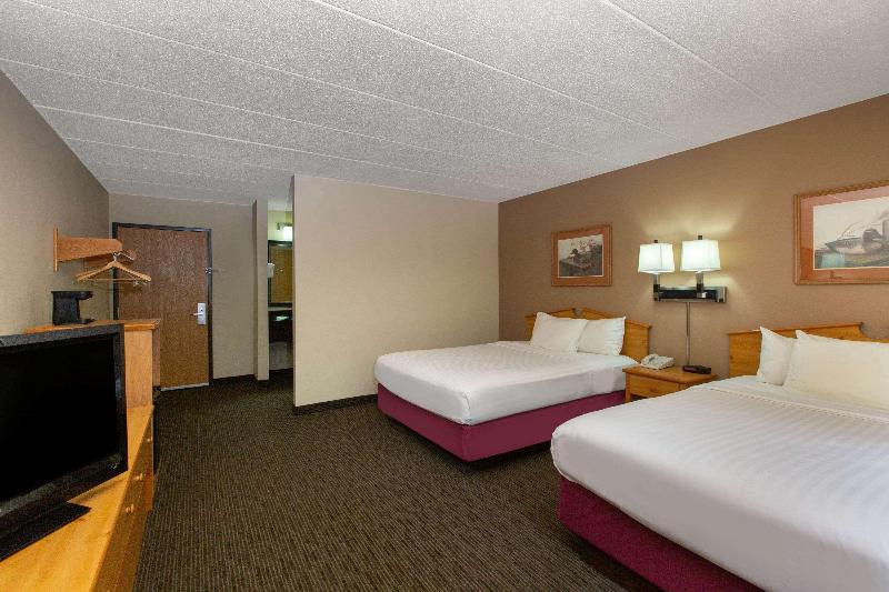 Quality Inn Ladysmith WI image