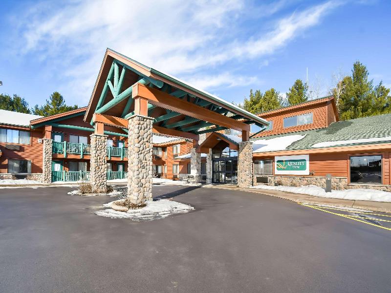 Quality Inn Ladysmith WI image