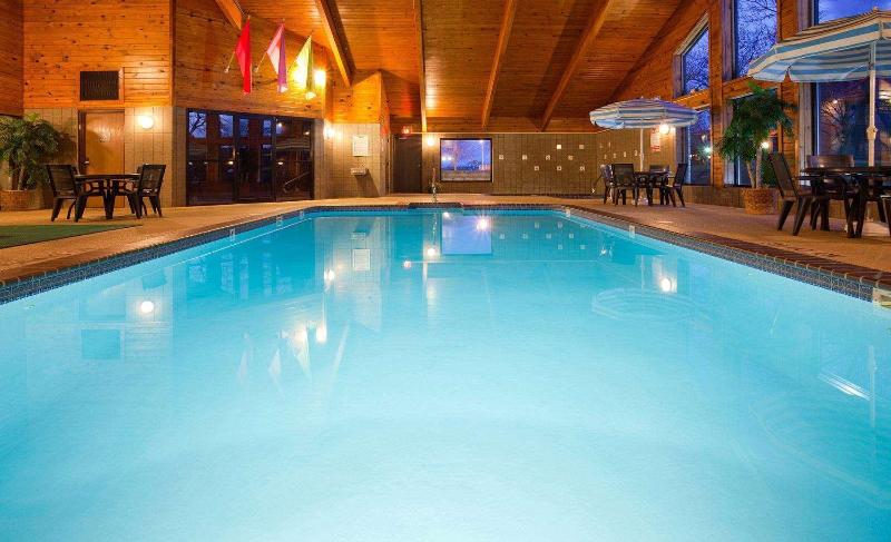 Quality Inn Ladysmith WI image