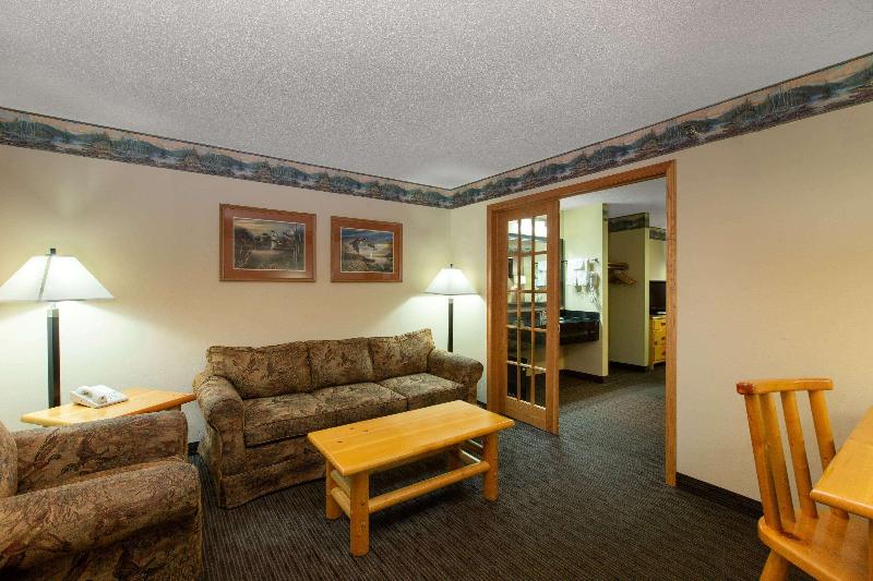 Quality Inn Ladysmith WI image