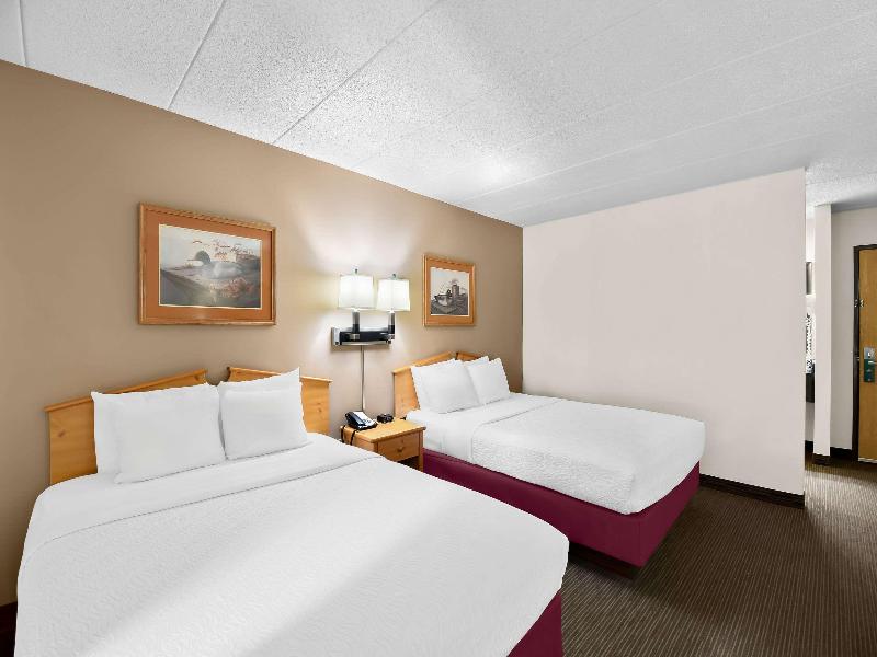 Quality Inn Ladysmith WI image