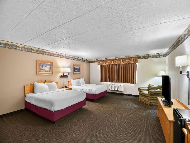 Quality Inn Ladysmith WI image 4
