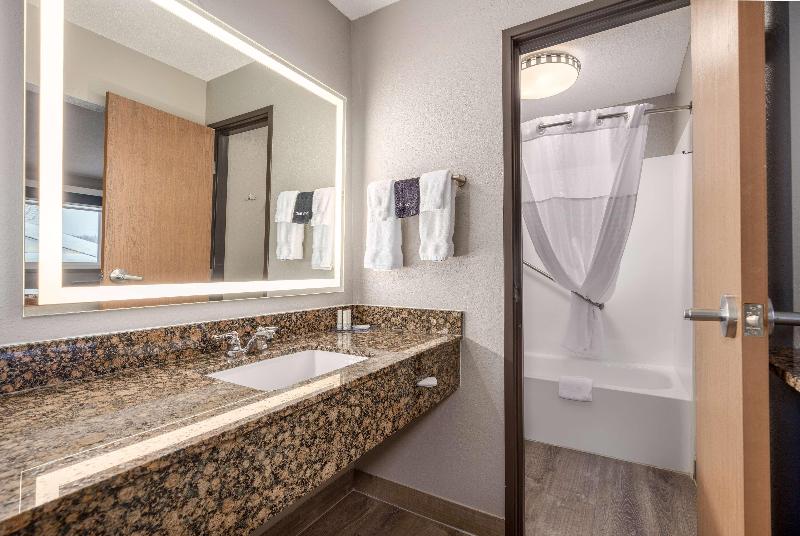 Americinn By Wyndham New Richmond image