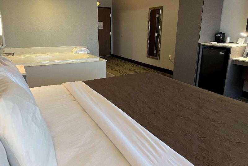 AmericInn by Wyndham Republic image