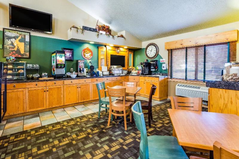 Americinn By Wyndham Hampton image
