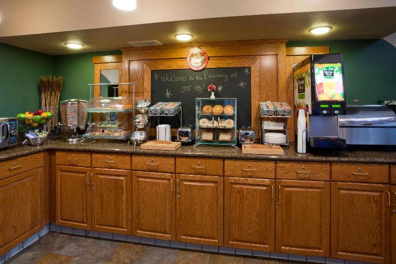 Americinn By Wyndham Thief River Falls image