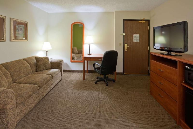 Americinn By Wyndham Thief River Falls image