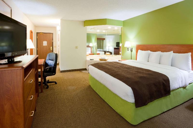 Americinn By Wyndham Thief River Falls image