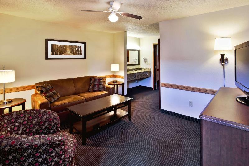 AmericInn by Wyndham Baudette image