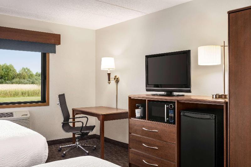 AmericInn by Wyndham Baudette image