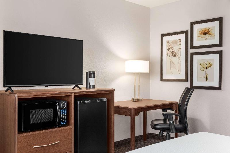 AmericInn by Wyndham Baudette image