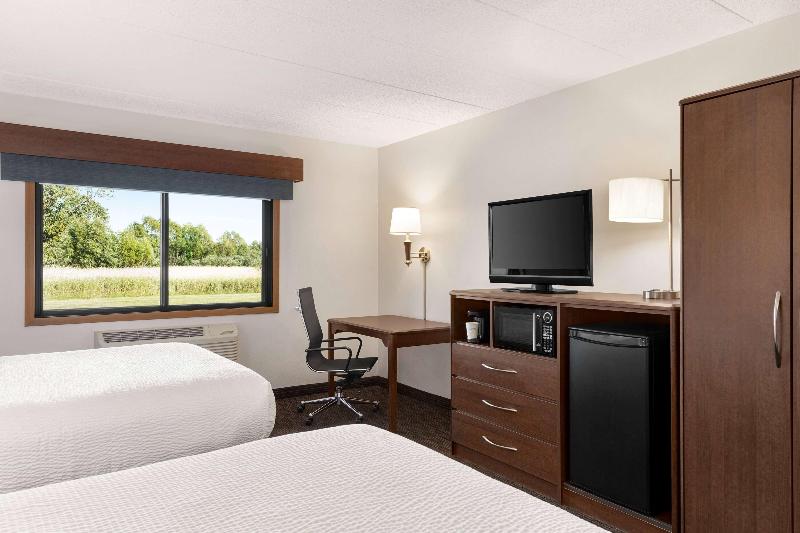 AmericInn by Wyndham Baudette image