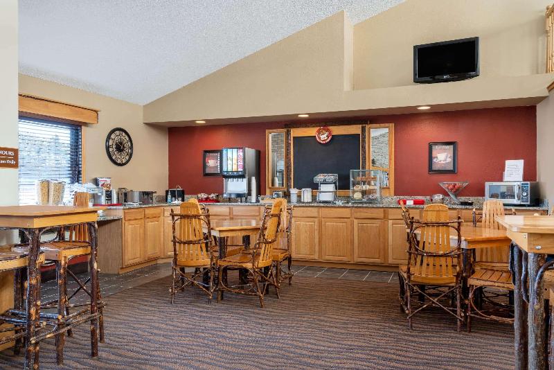 AmericInn by Wyndham Park Rapids image