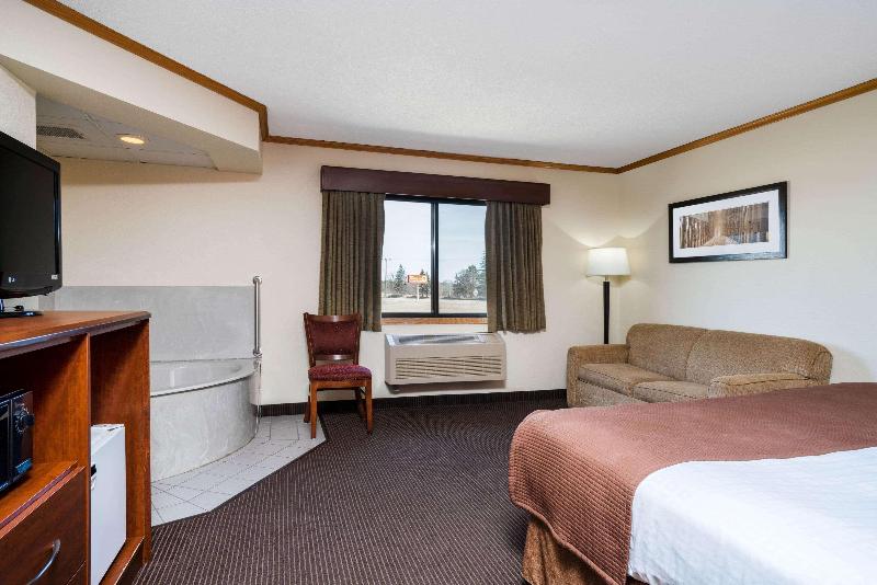 AmericInn by Wyndham Park Rapids image